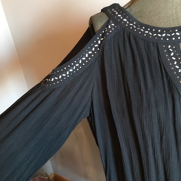 Black Dress cold shoulder with stud detailing - Picture 3 of 6